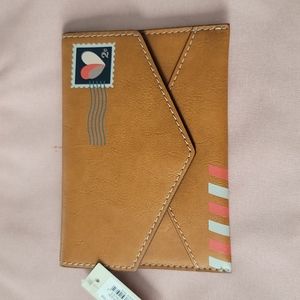 Small Fossil Clutch